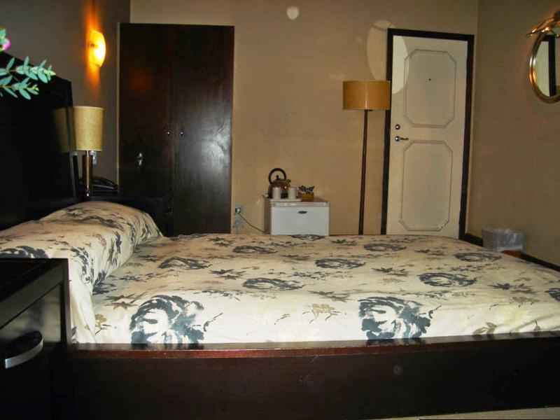 The Crescent Hyde Park Hotel London Bagian luar foto