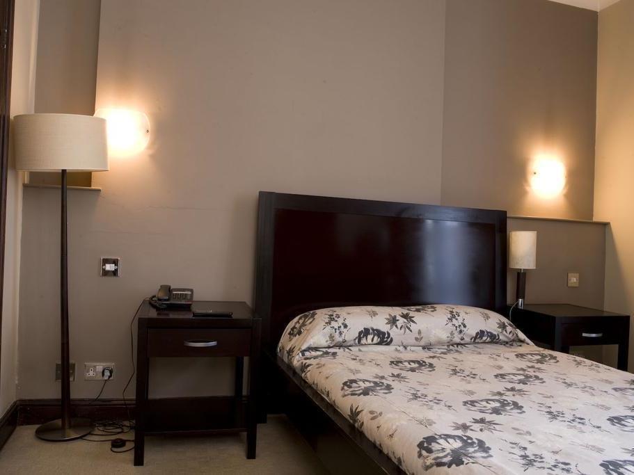 The Crescent Hyde Park Hotel London Bagian luar foto